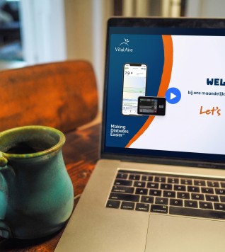 computer-screen-coffee-table-webinar