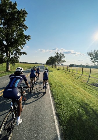 Linn Suchomel biking