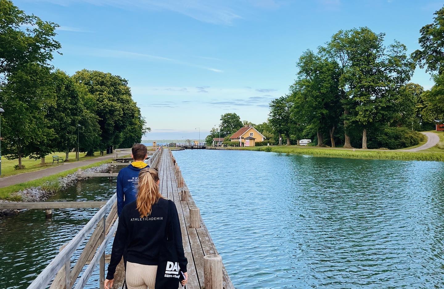 Linn walking