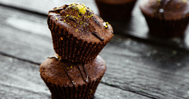 Saftige chokolade-, kokos- og squashmuffins