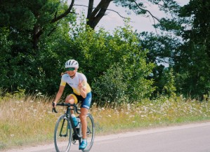 Linn Suchomel biking