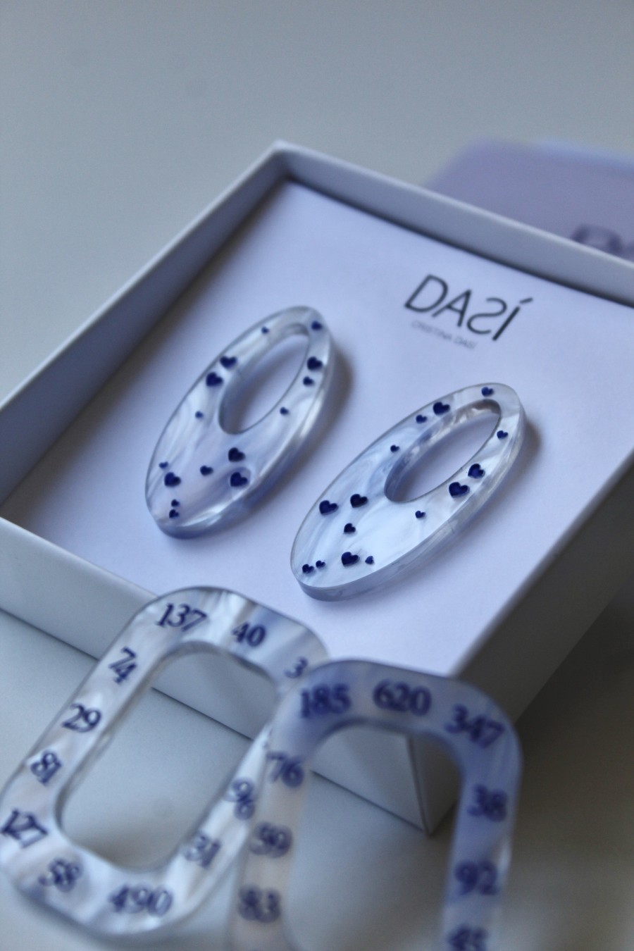 Colección cápsula de pendientes inspirada en la diabetes